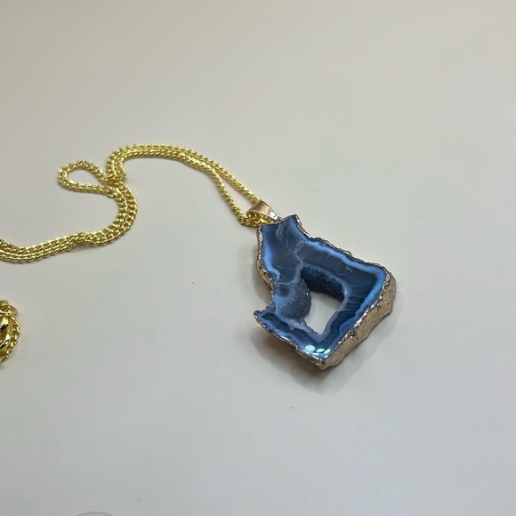 Druzy Orca Agate Pendant Gold Electroplated Necklace - Picture 2 of 6